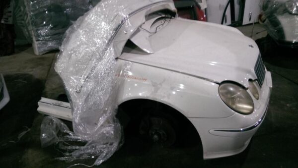 Half cut of Mercedes Benz E320 2003